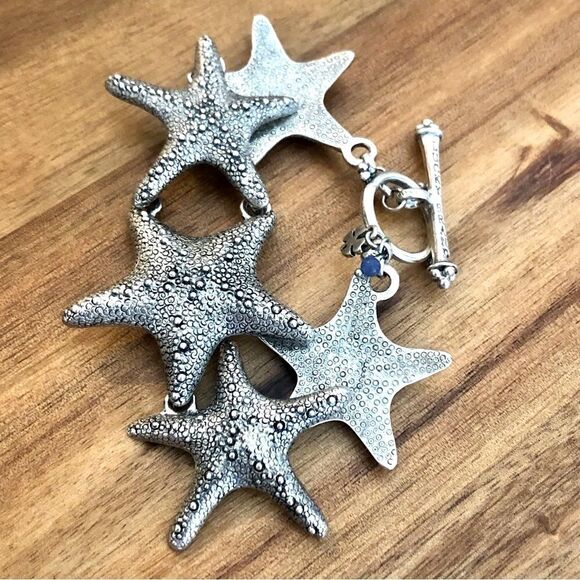 Lucky Brand | Starfish Statement Bracelet | 8” Length - Picture 2 of 6